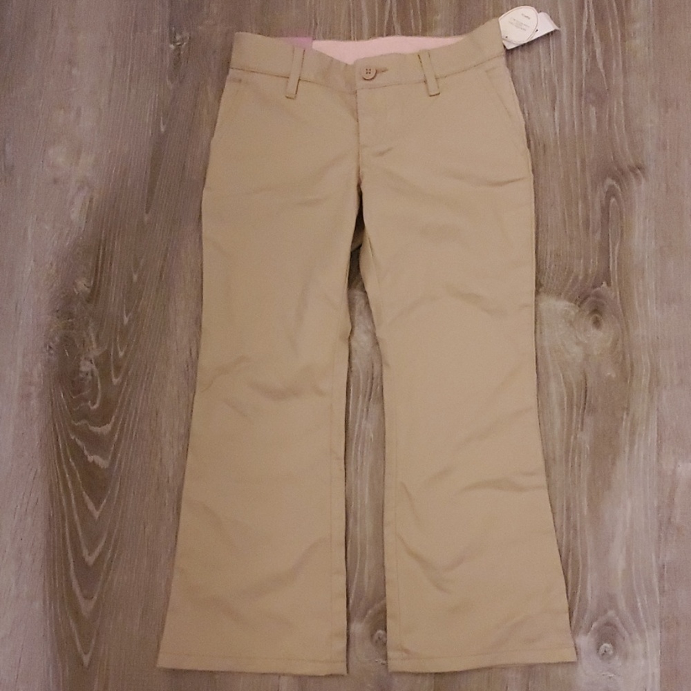 Gapkids girls size 5 classic khaki pants